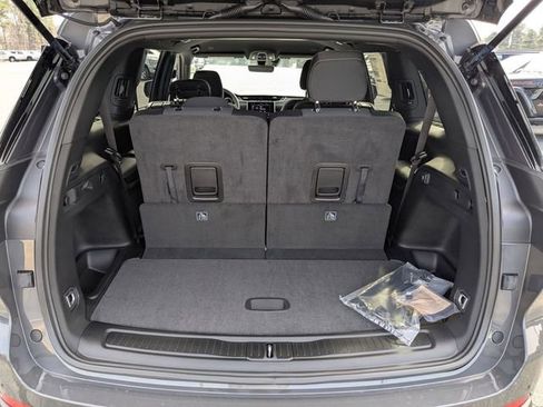 New 2026 Jeep Grand Cherokee L Laredo RWD image 28