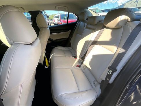 Used 2019 MAZDA MAZDA3 Sedan w/ Select Package FWD image 24