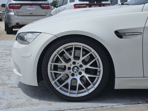 Used 2010 BMW M3 Convertible RWD image 8