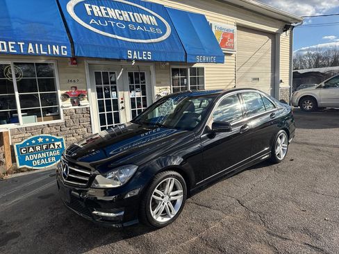 Used 2014 Mercedes-Benz C 300 4MATIC Sedan image 4