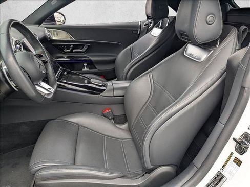 Used 2024 Mercedes-Benz SL 43 AMG image 13
