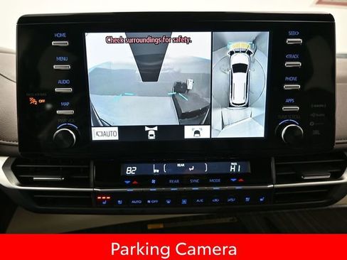 Certified 2023 Toyota Sienna Platinum image 17