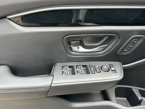 Certified 2024 Honda Pilot Touring image 11