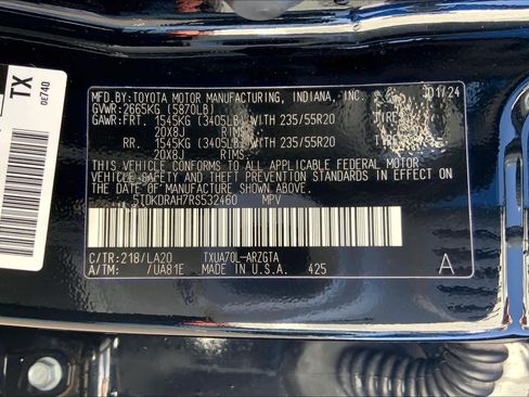 Used 2024 Toyota Highlander Platinum image 35