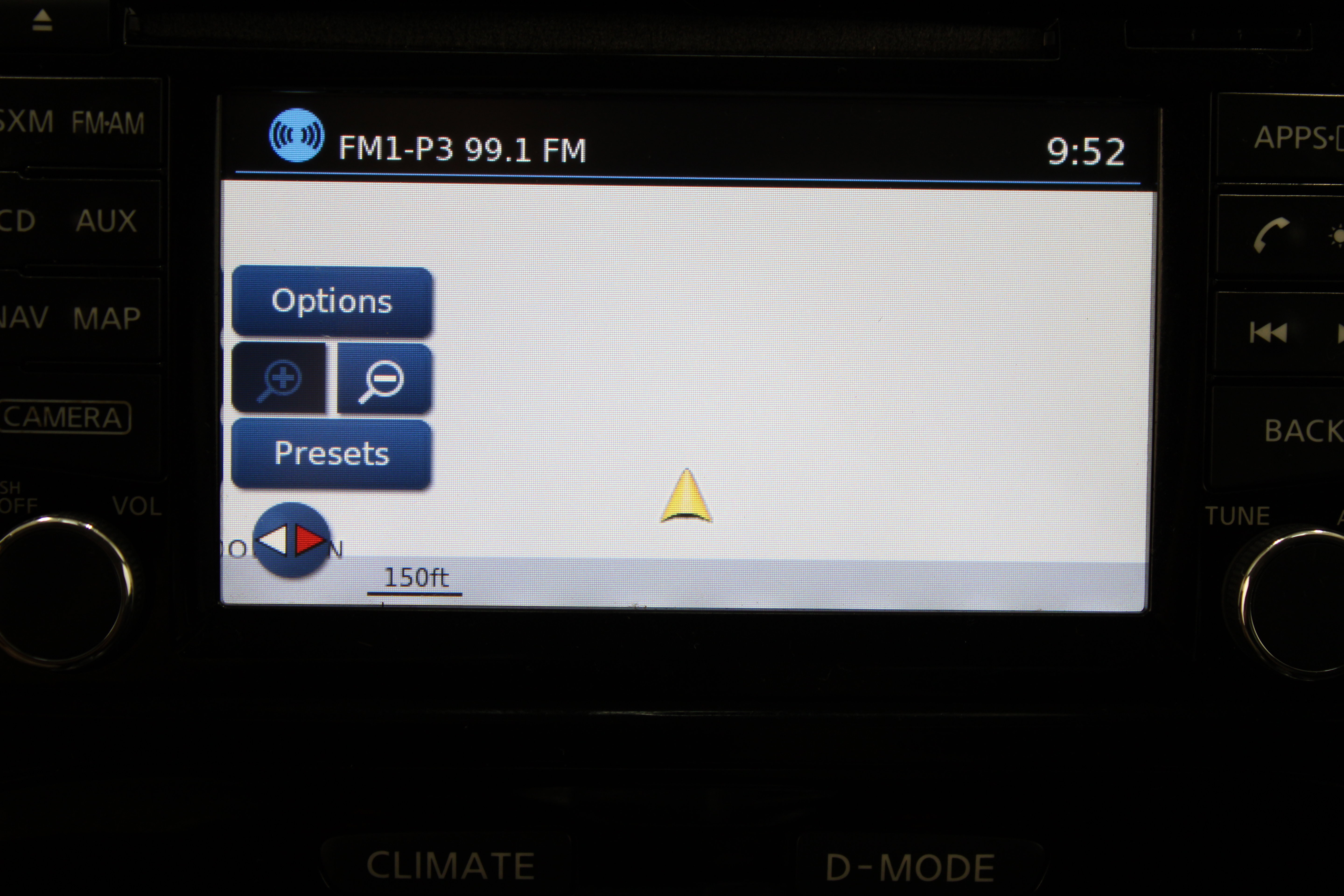 Used 2016 Nissan Juke SL FWD image 21
