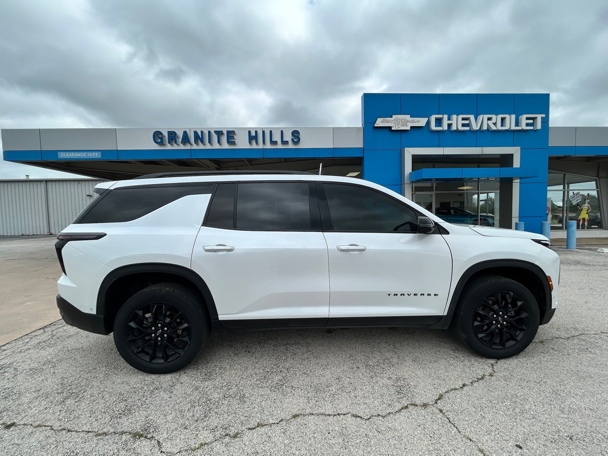 Used 2024 Chevrolet Traverse LT w/ Enhanced Driving Package FWD image 12