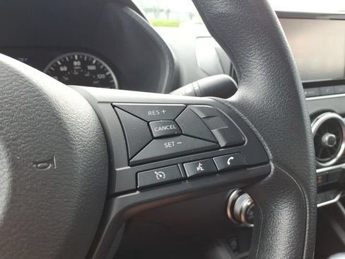 Used 2025 Nissan Sentra S FWD image 21