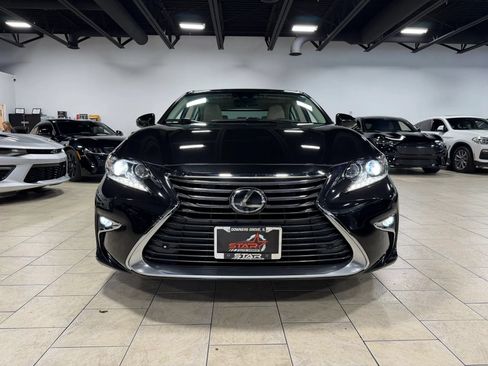 Used 2016 Lexus ES 350 w/ Luxury Package w/Wood Trim FWD image 10