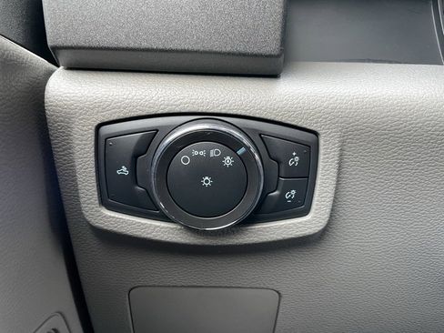 Used 2021 Ford F250 XL w/ Power Equipment Group image 46