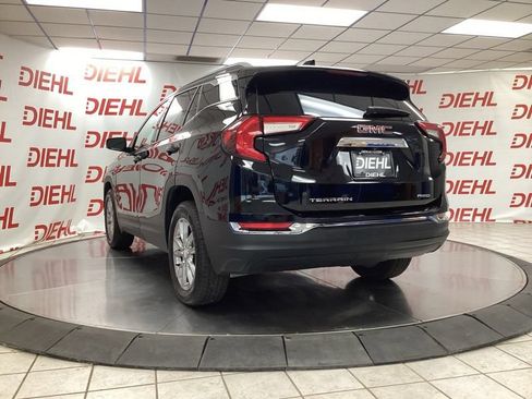 Used 2022 GMC Terrain SLT AWD/4WD image 5