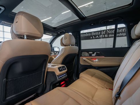 New 2026 Mercedes-Benz GLS 580 4MATIC image 26