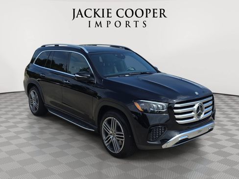 Certified 2025 Mercedes-Benz GLS 450 4MATIC image 3