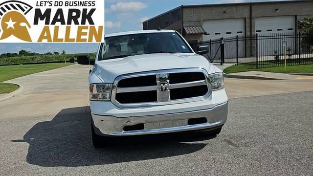 Used 2023 RAM 1500 Classic SLT w/ Electronics Group AWD/4WD image 3