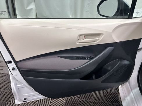 Used 2026 Toyota Corolla LE FWD image 20