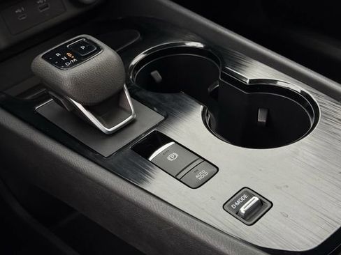 Used 2023 Nissan Rogue SV image 17