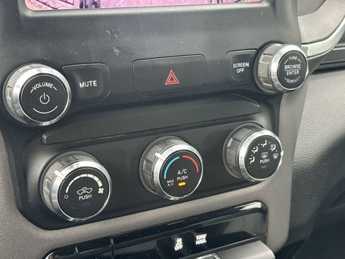 Used 2024 RAM 2500 Big Horn image 19