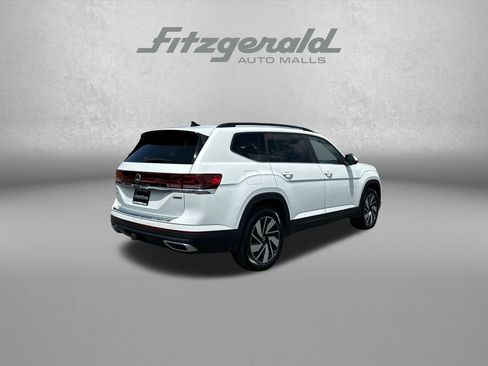 Used 2024 Volkswagen Atlas SE AWD/4WD image 7