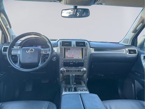 Used 2014 Lexus GX 460 image 24