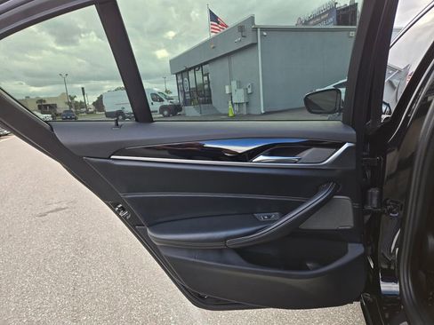 Used 2017 BMW 540i xDrive image 43