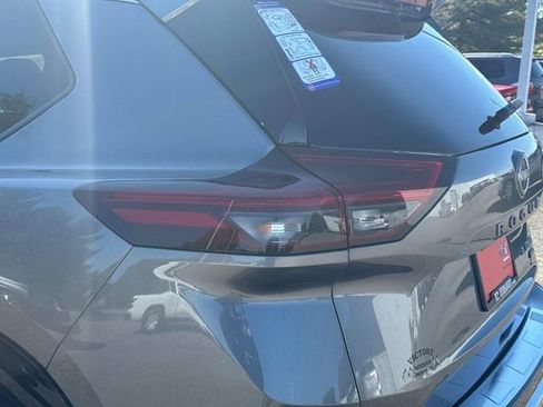 New 2026 Nissan Rogue Platinum w/ Platinum Premium Package AWD/4WD image 12
