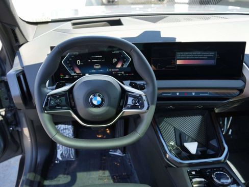 Used 2025 BMW X3 xDrive30i AWD/4WD image 6