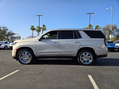 Used 2021 Chevrolet Tahoe Premier w/ Premium Package AWD/4WD image 3