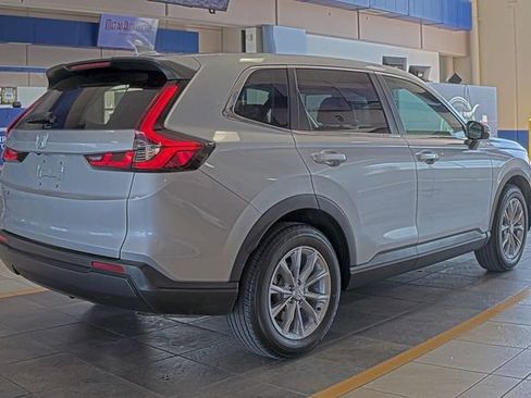Used 2025 Honda CR-V EX-L image 4