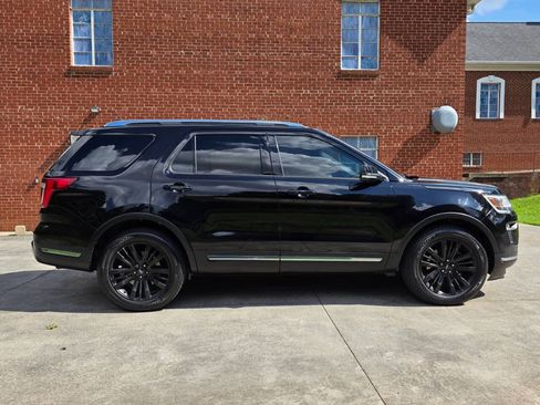 Used 2019 Ford Explorer Limited w/ Class III Trailer Tow Package AWD/4WD image 4