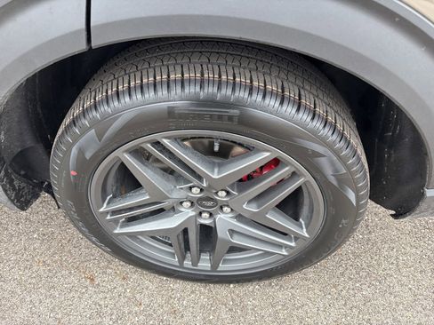 New 2026 Ford Explorer ST image 3