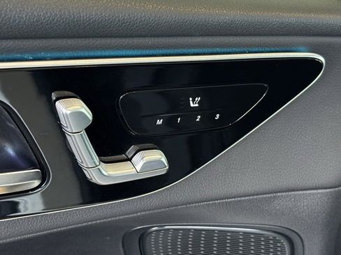 Certified 2025 Mercedes-Benz GLC 300 image 13