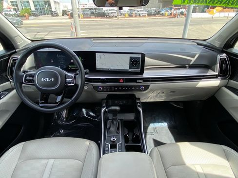 Used 2025 Kia Sorento S w/ Panoramic Sunroof Package FWD image 23