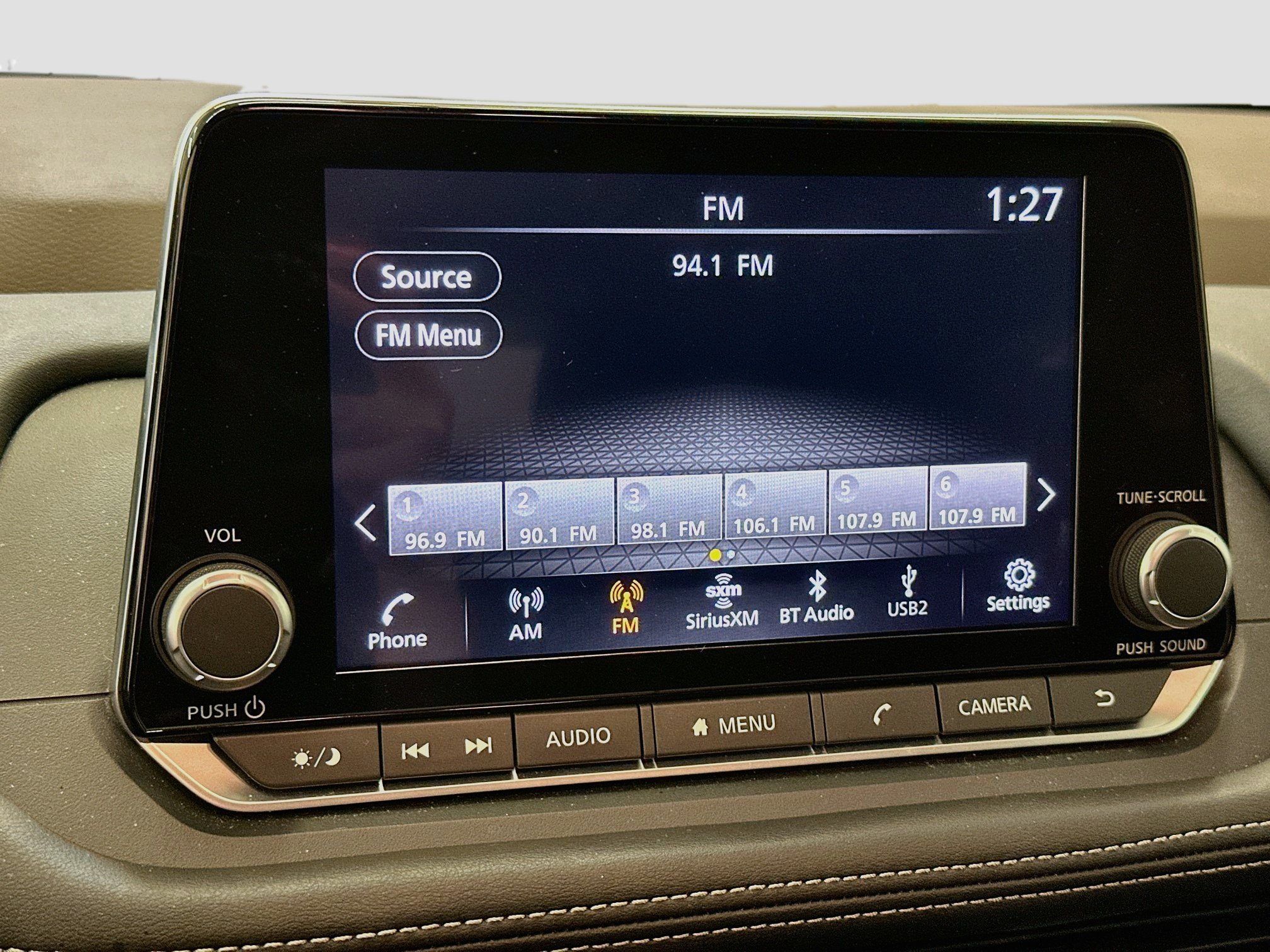 Used 2023 Nissan Rogue S AWD/4WD image 21
