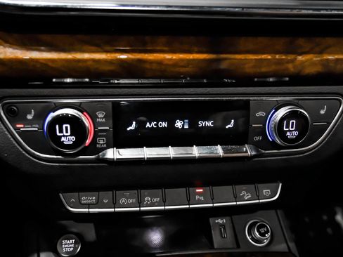 Used 2018 Audi Q5 2.0T Premium Plus w/ Premium Plus Package image 27