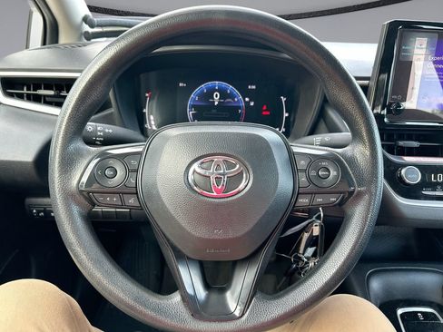 Used 2026 Toyota Corolla LE FWD image 14