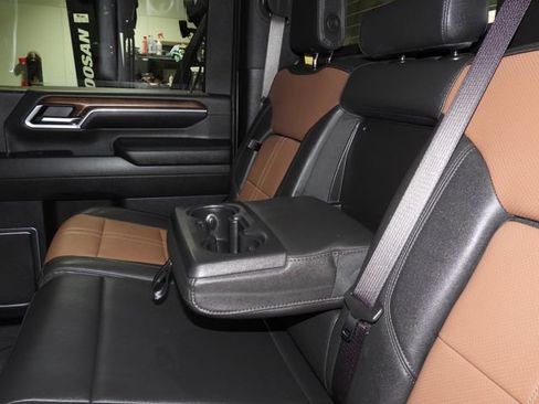 Used 2025 Chevrolet Silverado 2500 High Country w/ Technology Package image 44