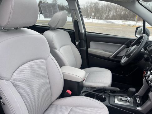 Used 2018 Subaru Forester 2.5i Premium image 37