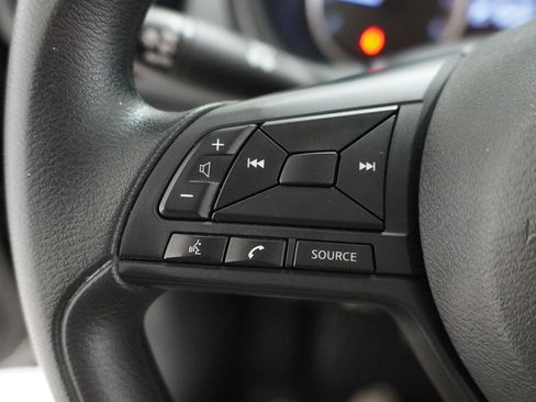 Used 2024 Nissan Kicks S FWD image 8