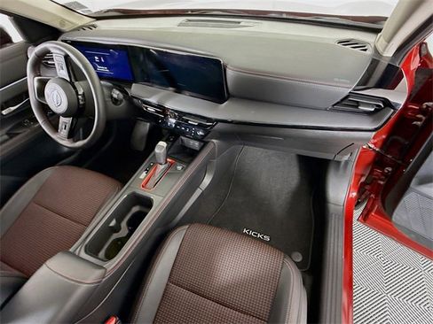 Used 2026 Nissan Kicks SR w/ SR Premium Package image 25