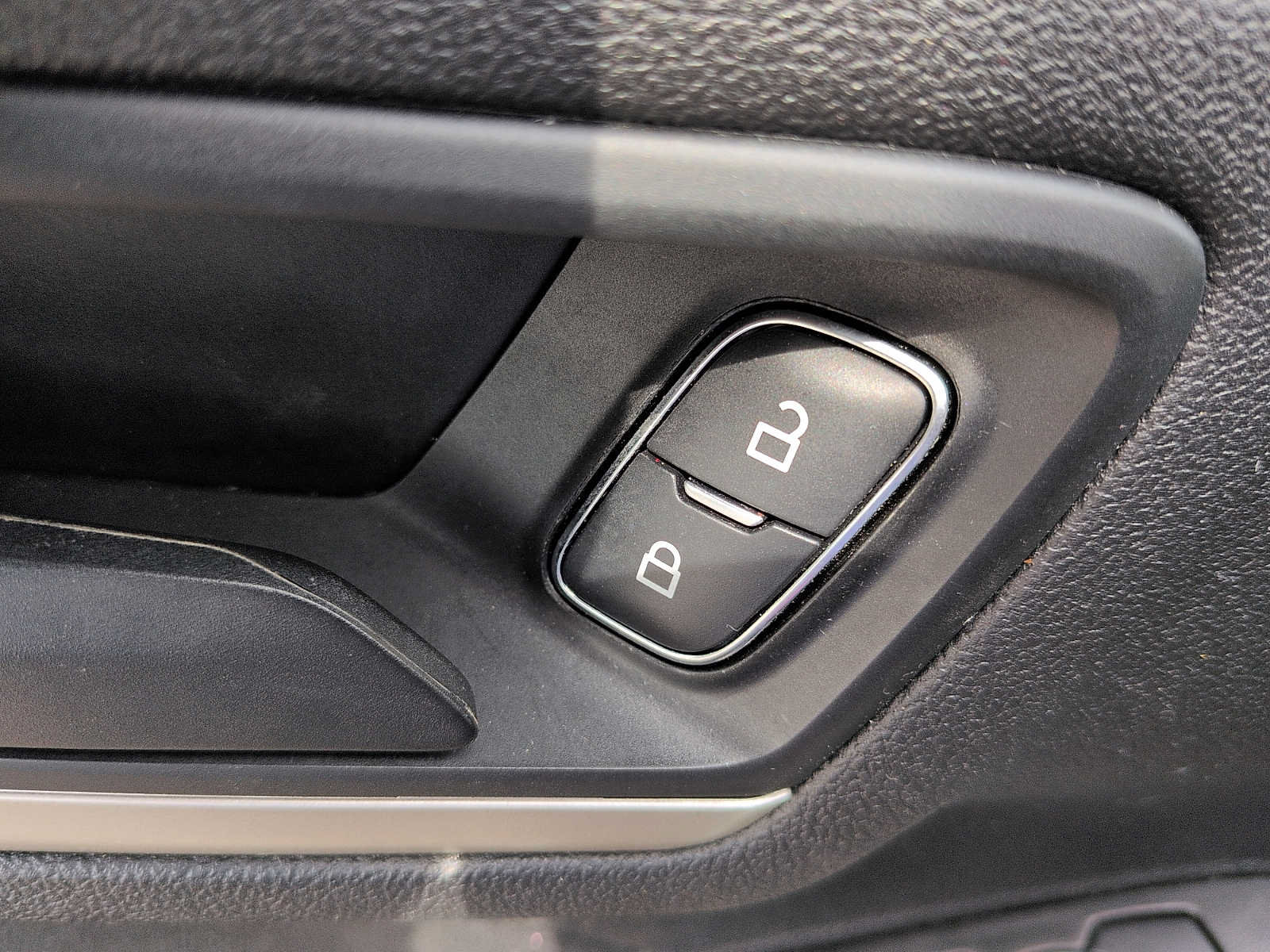 Used 2022 Ford Escape SE AWD/4WD image 14