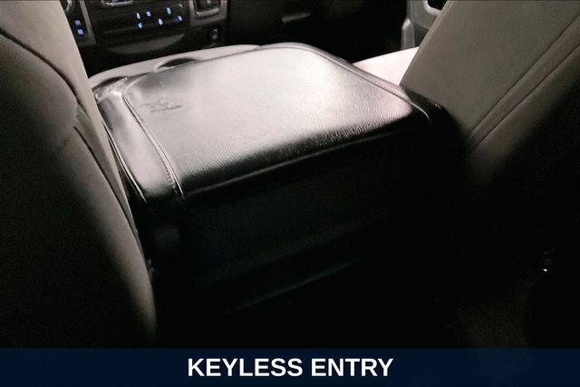 Used 2023 RAM 1500 Warlock AWD/4WD image 15
