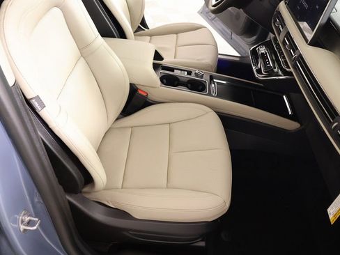 New 2026 Lincoln Corsair Premiere FWD image 14