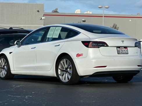 Used 2018 Tesla Model 3 Long Range image 7