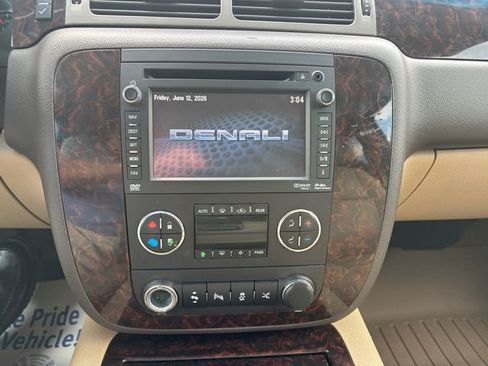 Used 2012 GMC Yukon XL Denali AWD/4WD image 20