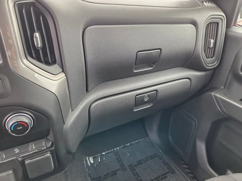 Used 2026 Chevrolet Silverado 1500 Custom Trail Boss w/ LPO, Dark Essentials Package AWD/4WD image 28