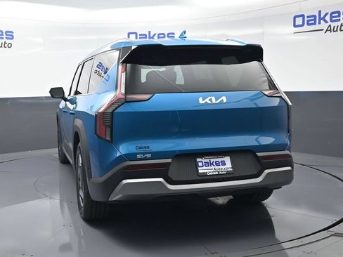 New 2026 Kia EV9 Wind AWD/4WD image 6