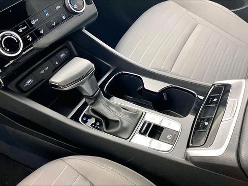 Used 2022 Hyundai Santa Cruz SEL w/ Activity Package FWD image 12