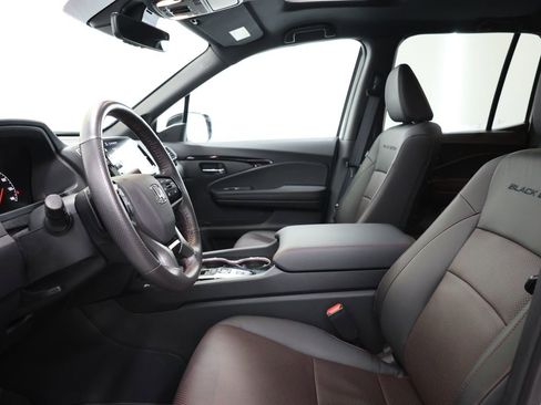 Used 2025 Honda Ridgeline Black Edition image 13