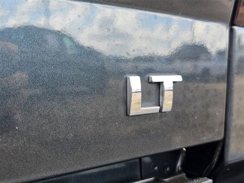 Used 2018 Chevrolet Silverado 1500 LT image 29