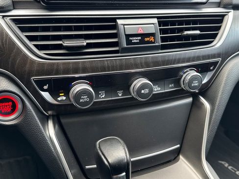 Used 2021 Honda Accord EX-L image 22