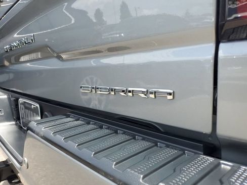 Used 2024 GMC Sierra 1500 Denali w/ Denali Reserve Package AWD/4WD image 7